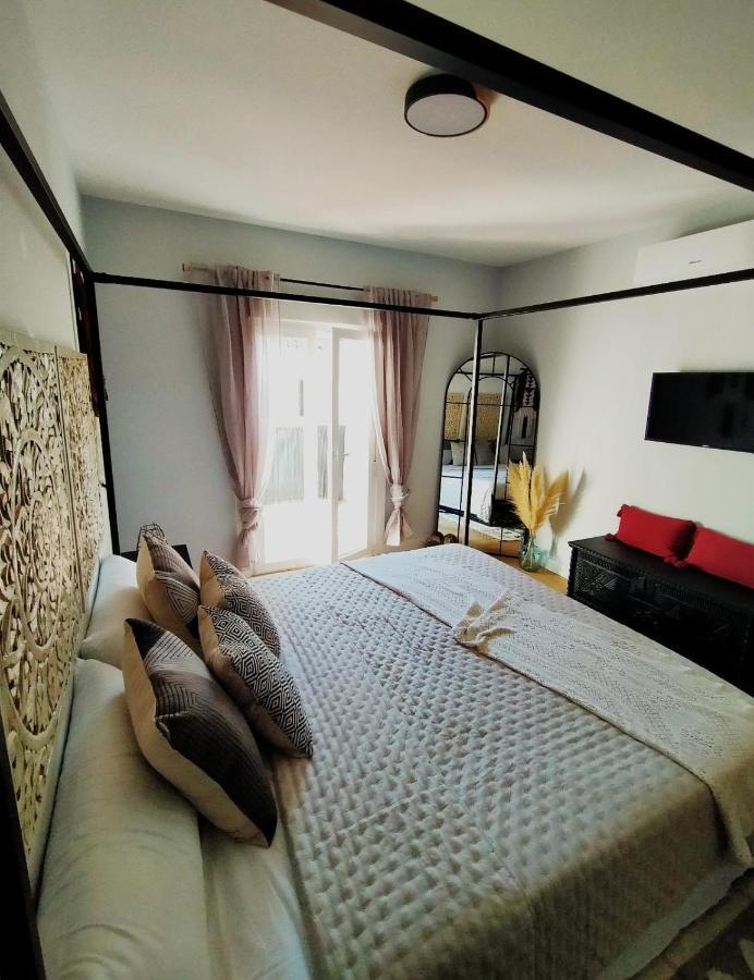 شقة إِستيبونا  في Apartamento En Benamara Gardens المظهر الخارجي الصورة